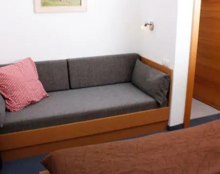 Hannah Apartment